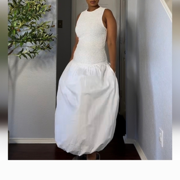 Zara White Sleeveless Midi Dress - Picture 2 of 5